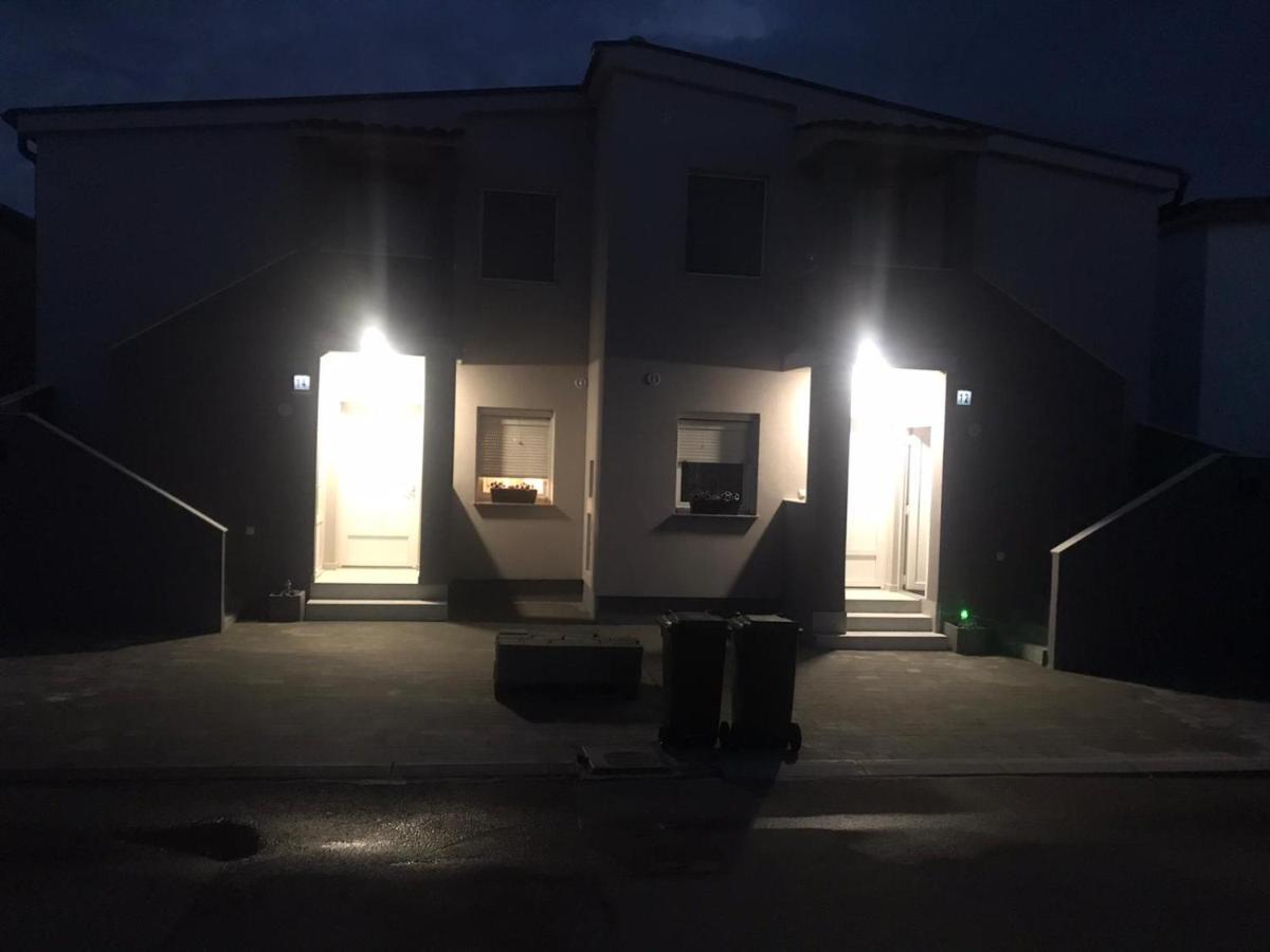 Apartman Petra 2 Vir Dış mekan fotoğraf
