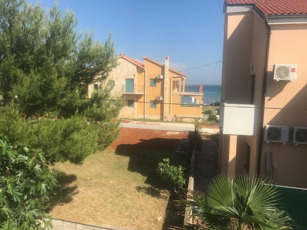 Apartman Petra 2 Vir Dış mekan fotoğraf
