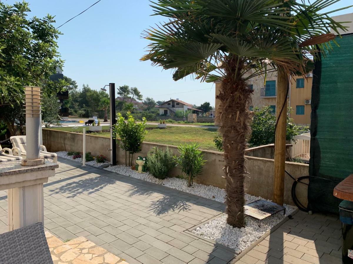 Apartman Petra 2 Vir Dış mekan fotoğraf
