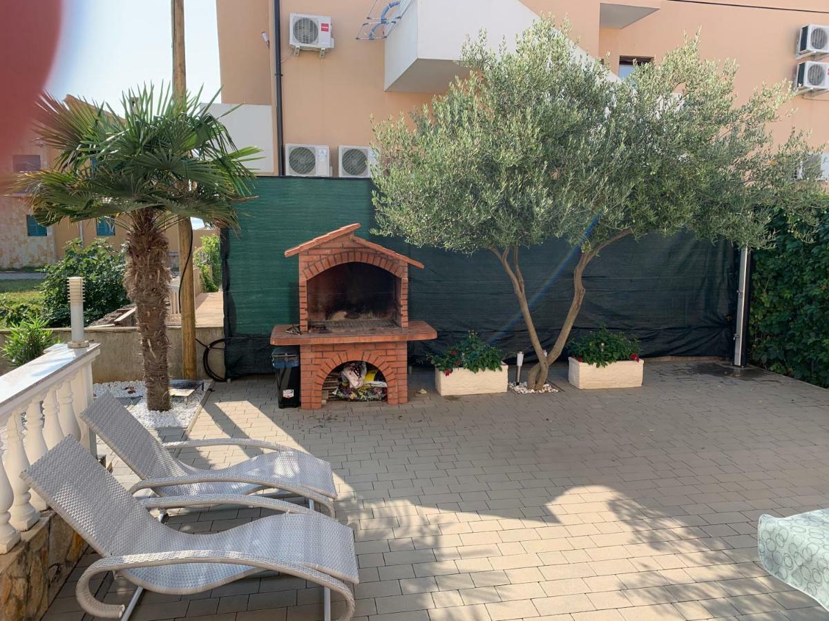 Apartman Petra 2 Vir Dış mekan fotoğraf